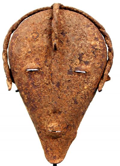 Mali - Ethnie Dogon - Masque en fer forgé sur socle 2