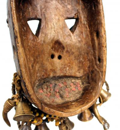 Côte d'Ivoire - Masque de chanteur Kran sur une base 2