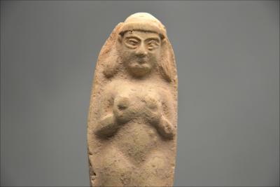 Statuette d’Ishtar en terre cuite, Mésopotamie, Empire assyrien 2000 - 1000 av JC 2