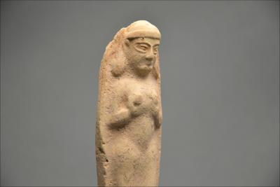Statuette d’Ishtar en terre cuite, Mésopotamie, Empire assyrien 2000 - 1000 av JC 2