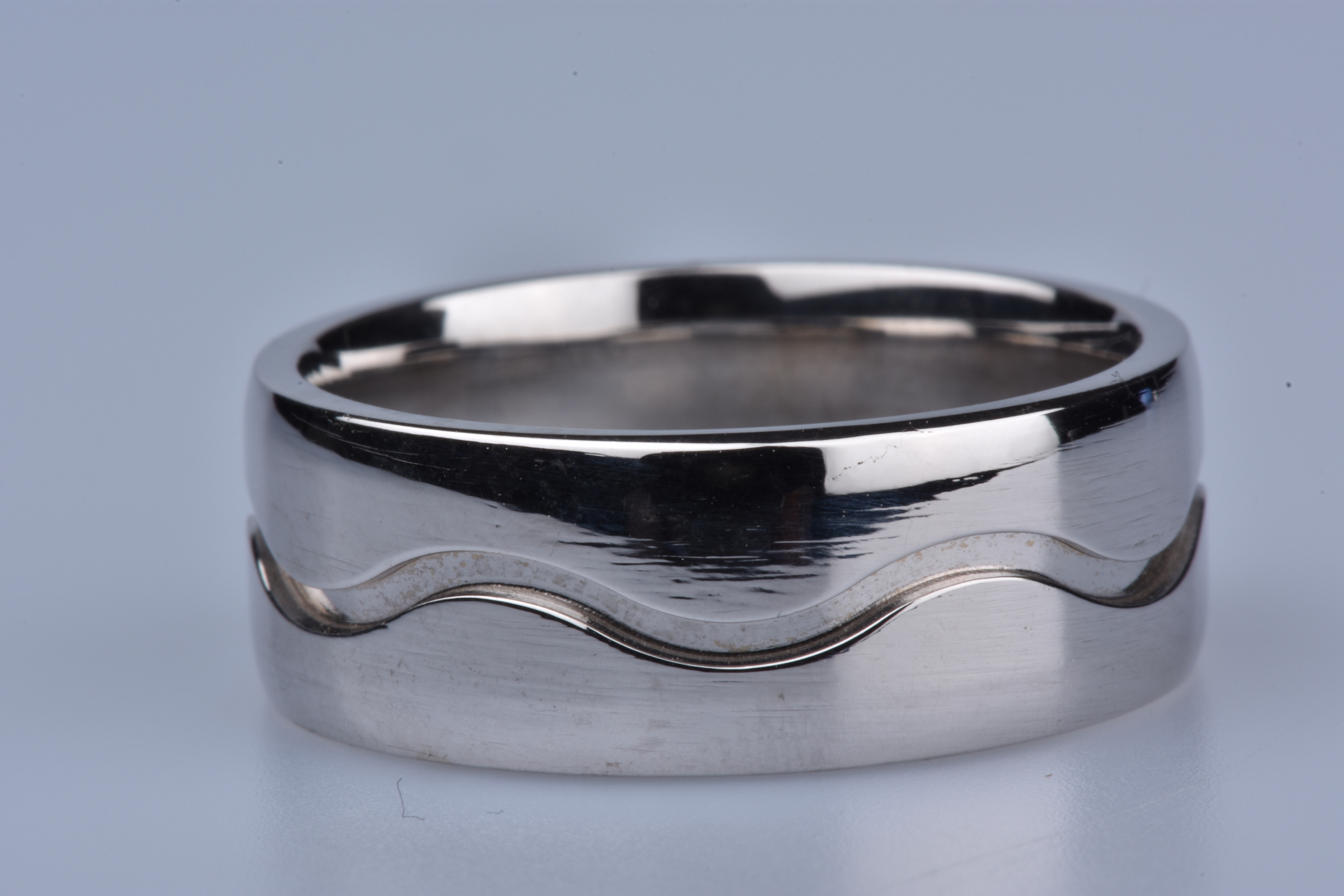 Chaîne En Or Blanc 750/1000 (18 Carats) - Poids 3.43 G, Bijou D'occasion Comme Neuf