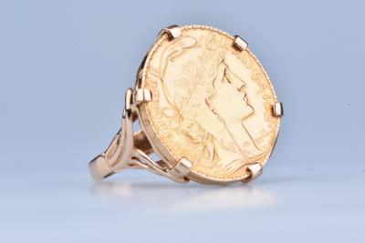 Bague en or 18ct (750 millièmes), pièce de 20 francs 