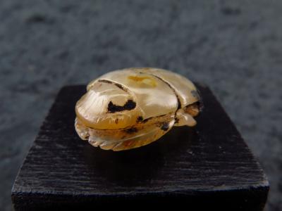Ancient Egyptian calcite scarab amulet 2