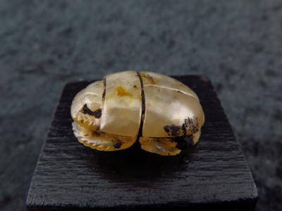 Ancient Egyptian calcite scarab amulet 2
