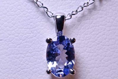 Collier en or blanc 18 carats 2