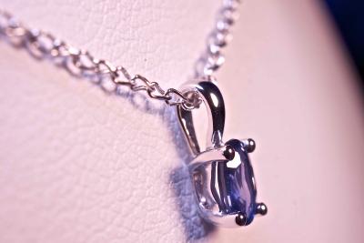 Collier en or blanc 18 carats 2