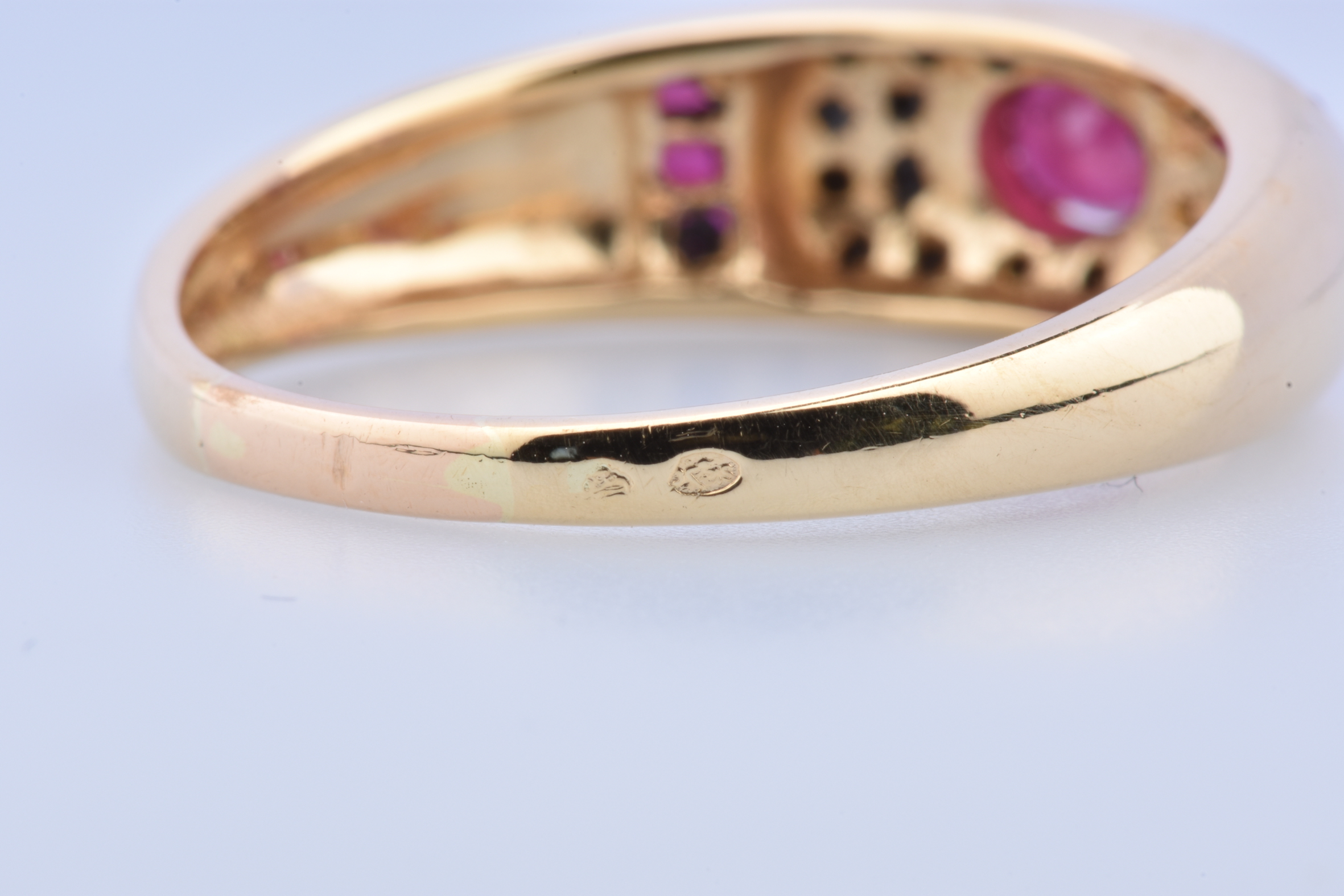 Bague En Or 18 Carats (750/1000) Avec Motifs Entrelacés - Poids 2,62g, Occasion
