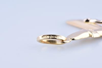 Magnifique pendentif croix Jesus Christ en or 18 ct (750 millièmes). 2