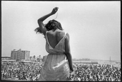 Dennis STOCK - Venice Beach Rock Festival, 1968 - Tirage en couleurs signé 2