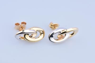 Boucles d’oreilles bicolores 18 carats (750 millièmes). Fermoir à tige. 2