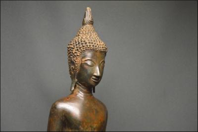 Laos, Fin XIXème - début XXème siècle, Important Bouddha en bronze en position Mettakaruna Mudra 2