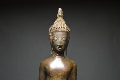 Laos, Fin XIXème - début XXème siècle, Important Bouddha en bronze en position Mettakaruna Mudra 2