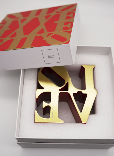 Robert INDIANA (d’après) - Love Red Gold, 2018 - Sculpture 2