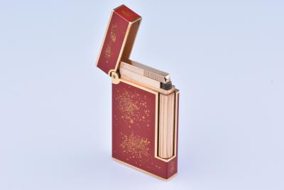 Briquet S.T Dupont Ligne 2 en laque naturelle de Chine avec poudre d’or 2