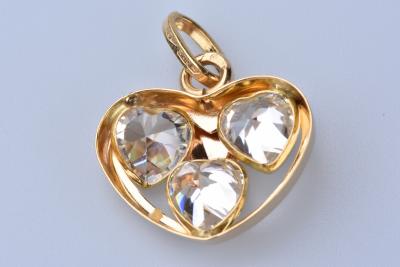 Heart pendant in 18 ct yellow gold (750/1000) decorated with 3 oxides 2