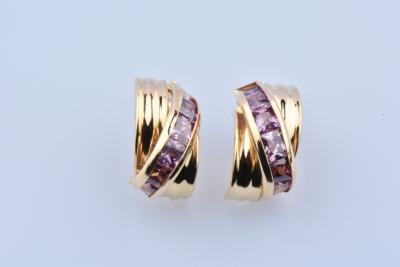 Boucles d’oreilles en or oxydes zirconium mauves 2