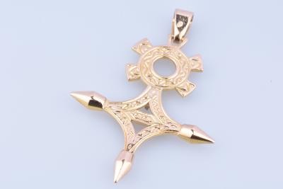 Pendentif croix d’Agadès en or jaune 18 ct (750 millièmes). 2