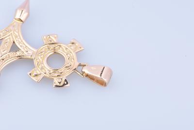 Pendentif croix d’Agadès en or jaune 18 ct (750 millièmes). 2