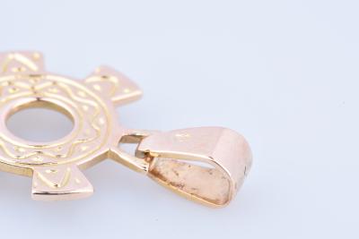 Pendentif croix d’Agadès en or jaune 18 ct (750 millièmes). 2