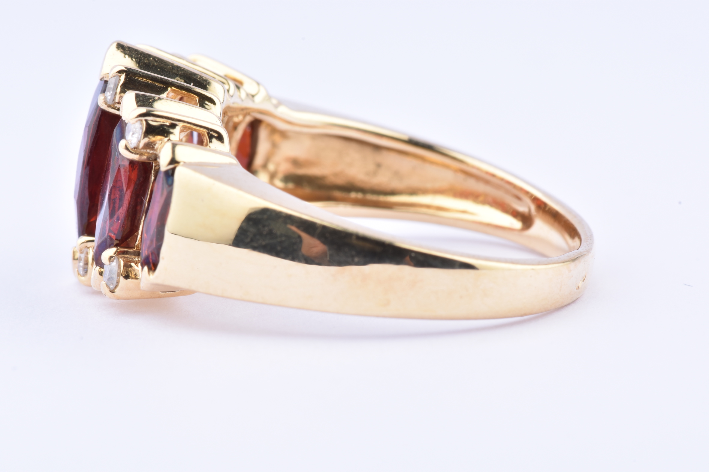 Bague En Or 18 Carats - Bijou Occasion Magnifique Et élégant - Parfait Pour Un Cadeau Romantique Ou Un Accessoire Quotidien
