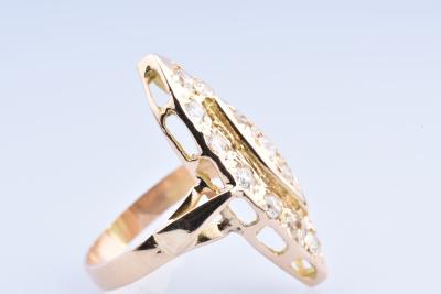 Marquise-Ring aus 18 Karat Gold mit 15 Zirkonoxiden. 2
