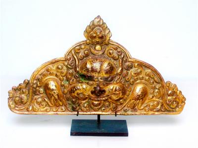 Bronze sino-tibétain repoussé et doré de Kirtimukha, Tibet oriental, 18ème siècle 2