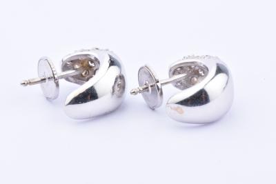 Boucles d’oreilles en or blanc 18 carats (750 millièmes) 2