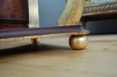 La Maîtrise (Galerie Lafayette)  - Table d’appoint en bois sculpté, vers 1925/1930 2