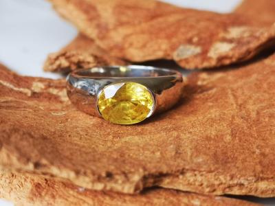 Bague en Argent, saphir jaune  de 3.25 carats avec certificat 2