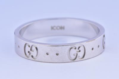 Bague Gucci Icon en or blanc 18 carats 2