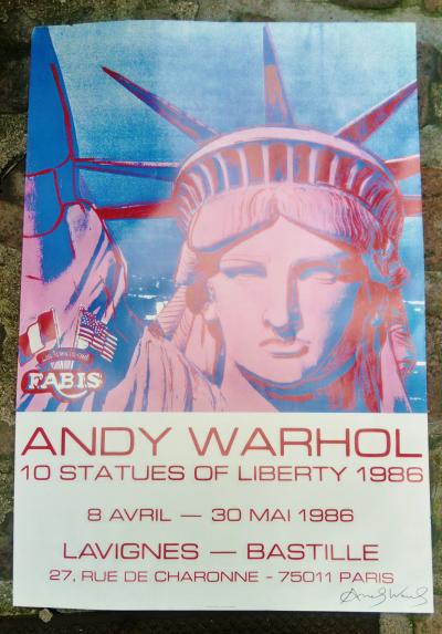 Andy Warhol - 10 statues of Liberty, 1986, Affiche signée à la main 2