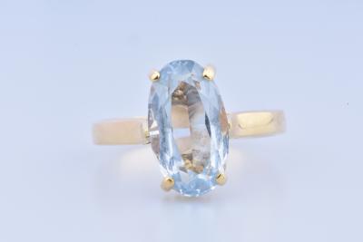 Bague en or jaune 18 carats composée d’une topaze 2