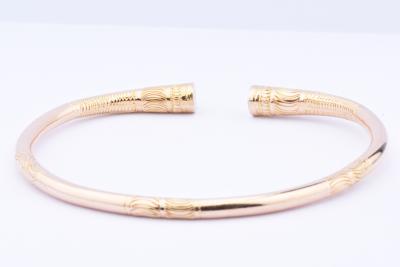 Magnifique bracelet jonc massif en or jaune 18 carats (750 millièmes). 2