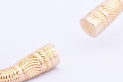 Magnifique bracelet jonc massif en or jaune 18 carats (750 millièmes). 2