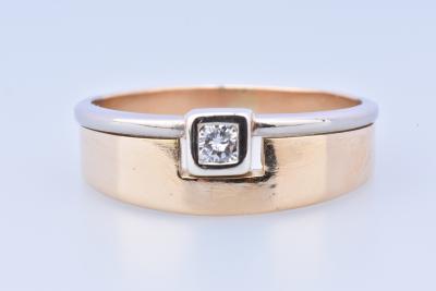 Bague en or bicolore 18 carats composée d’un beau diamant 2