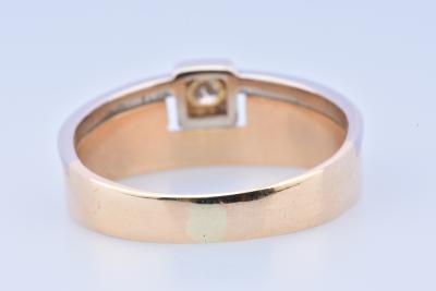 Bague en or bicolore 18 carats composée d’un beau diamant 2