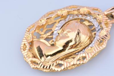 Filigree virgin religious pendant in 18k yellow and white gold 2