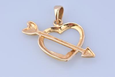 Magnifique pendentif coeur fléché bicolore 18 carats (750 millièmes). 2