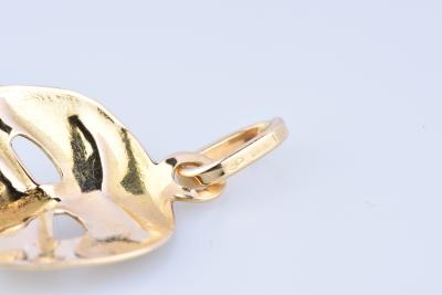 Magnifique pendentif Masque de Venise en or 18 carats (750 millièmes). 2
