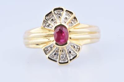 Bague Or 18 Carats Avec Rubis Et Diamants - Poids Total 8.69g, 0.75 Ct De Pierres, Taille 57, Occasion