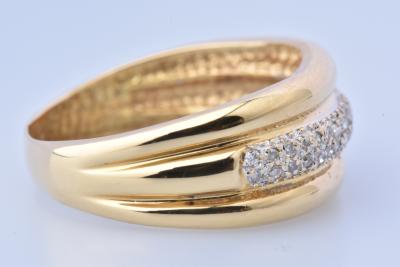 Bague en or jaune 18 carats composée de 34 diamants brillants 2