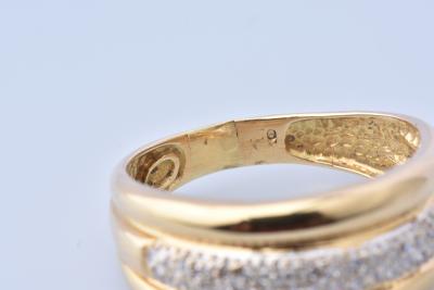 Bague en or jaune 18 carats composée de 34 diamants brillants 2