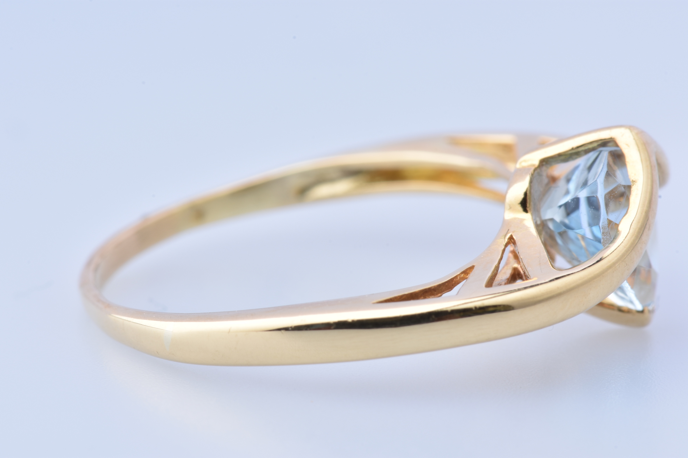 Bague En Or Jaune 10 Carats Avec Topaze Bleue Baguette - Taille 9,5 - 7,97 G