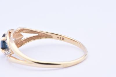 Bague en or jaune 18 carats composée d’un saphir 2
