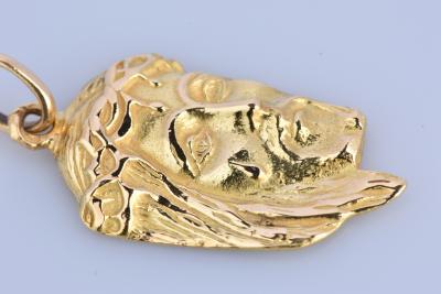 Pendentif Visage de Christ en or jaune 18 carats 2