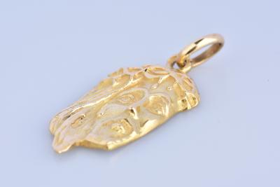 Pendentif Visage de Christ en or jaune 18 carats 2
