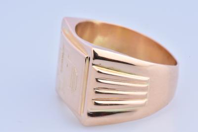 Bague chevalière homme en or jaune 18 carats 2