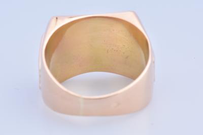 Bague chevalière homme en or jaune 18 carats 2