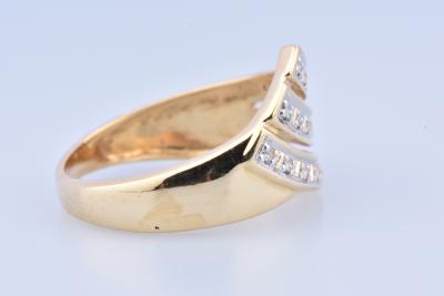 Bague en or jaune 18 carats ornée de 21 diamants ronds brillants 2