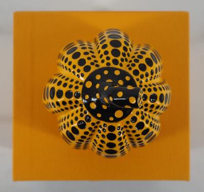 Yayoi KUSAMA (d’après) : Dots Obsession (Pumpkin yellow - Small) - Sculpture signée 2